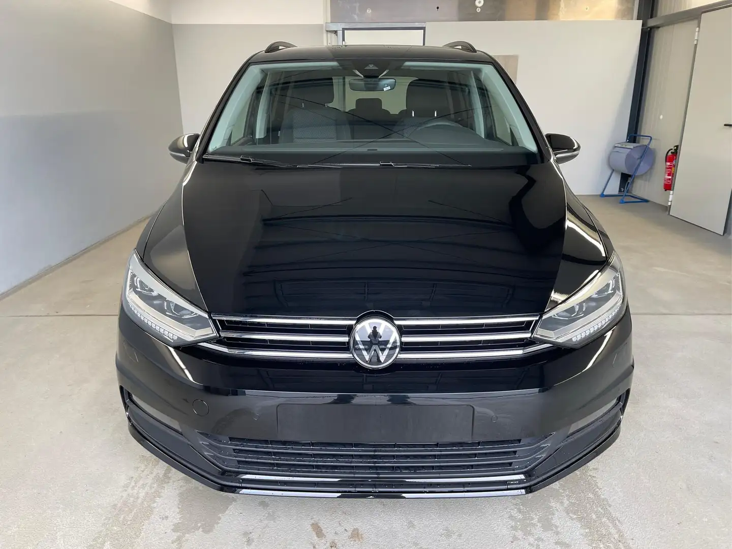 Volkswagen Touran Comfortline 7Si+IQ.Light+TrailerAss+Cam 1.5 TSI... Negru - 2