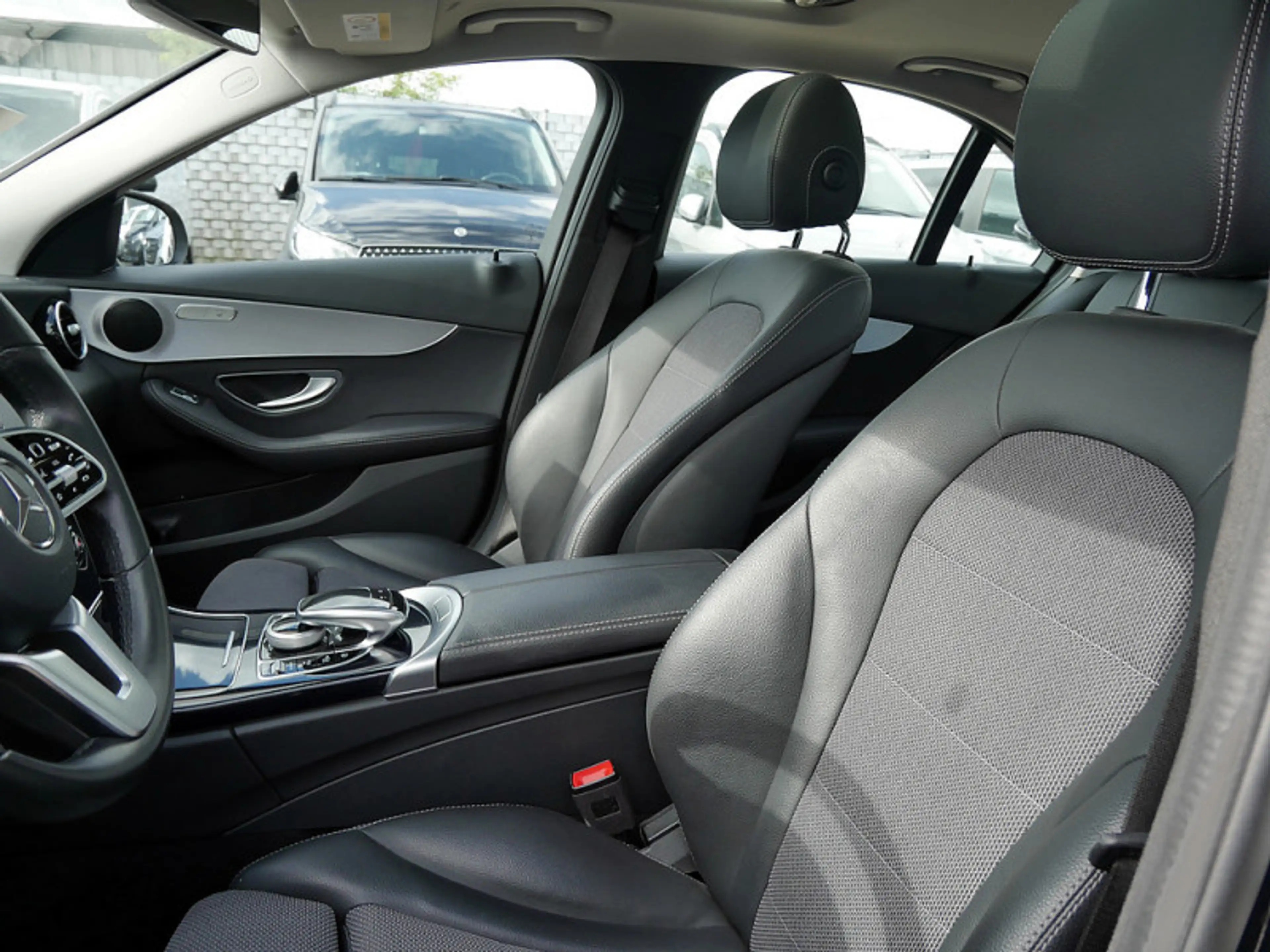 Mercedes-Benz C 200 d AVANTGARDE COMAND MULTI KAMERA SPUR PDC — photo 13