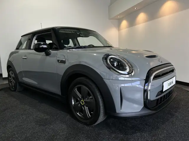 MINI Mini Electric Essential 33 kWh Navigatie | LED | A