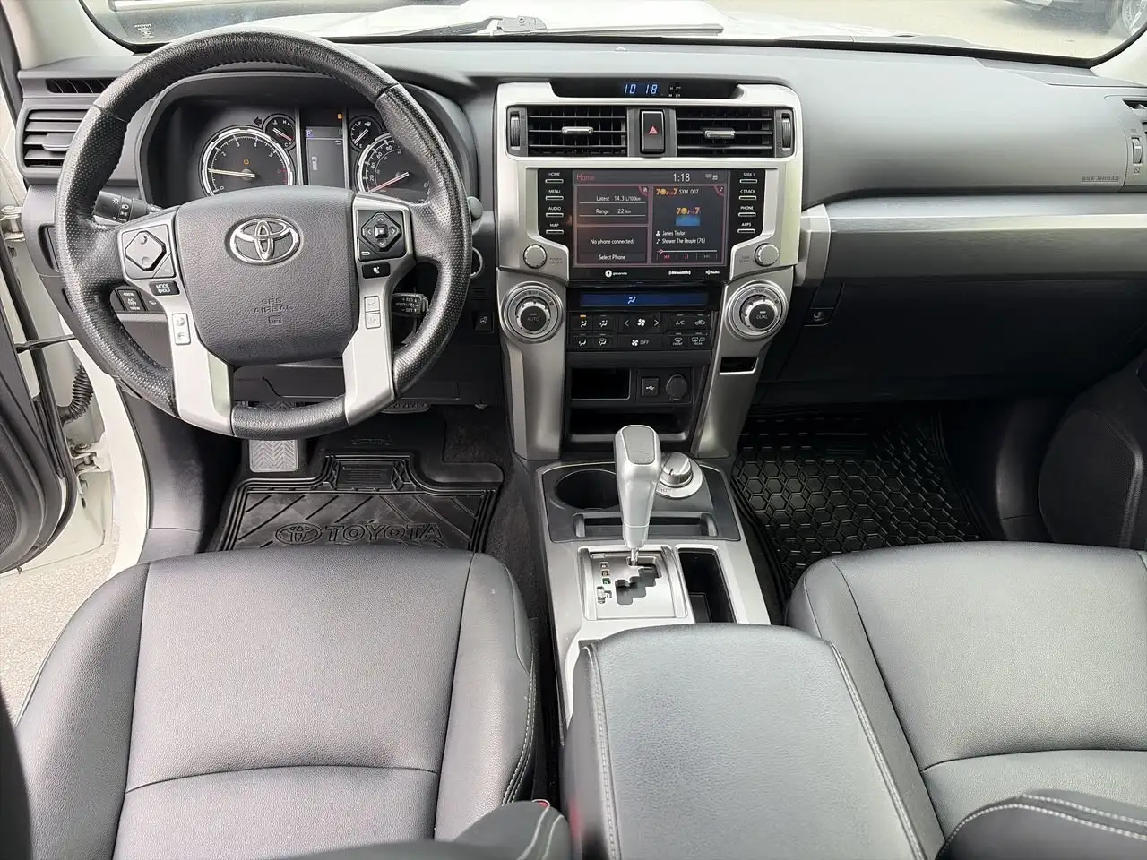 Toyota 4-Runner снимка Toyota 4-Runner