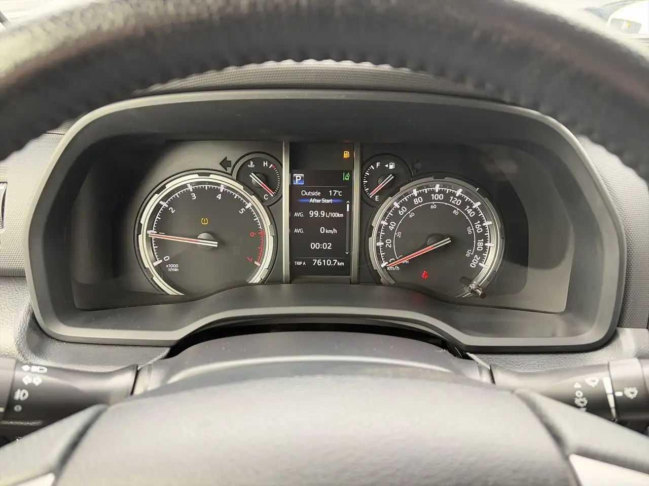 Toyota 4-Runner снимка Toyota 4-Runner