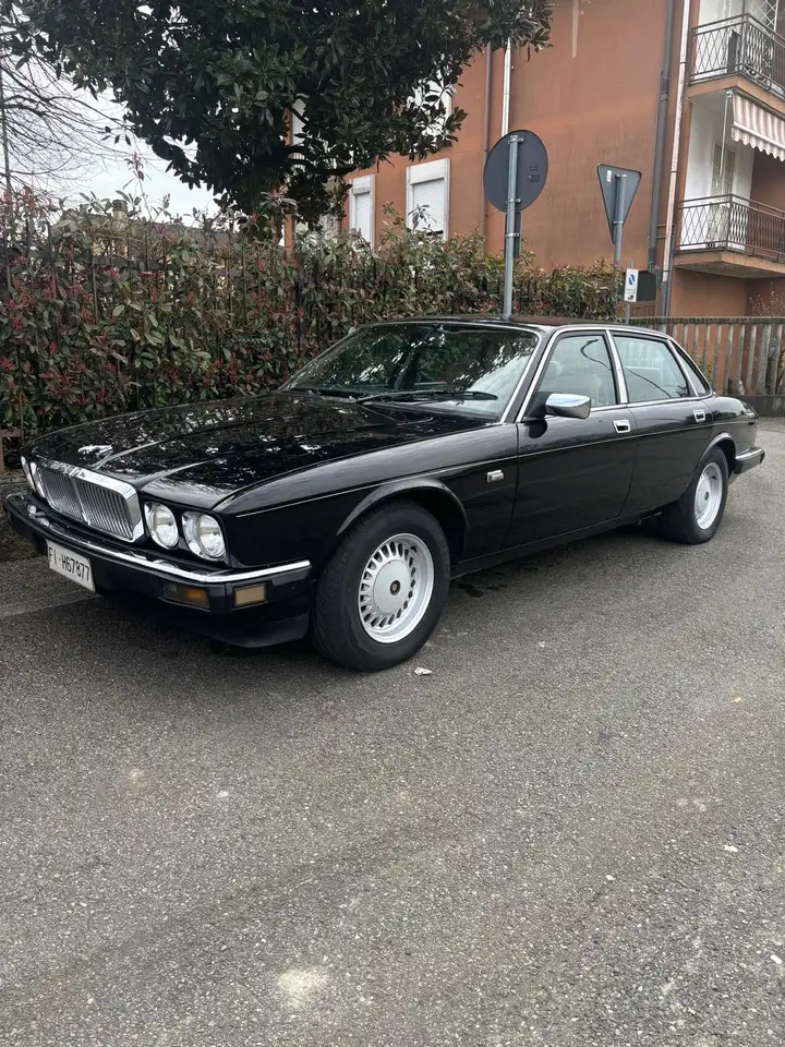 Jaguar XJ6 2.9 manuale, foto 6