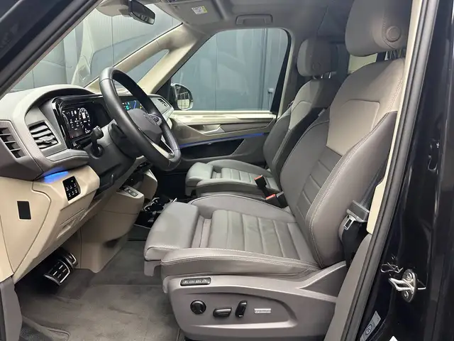 Volkswagen Multivan view 14
