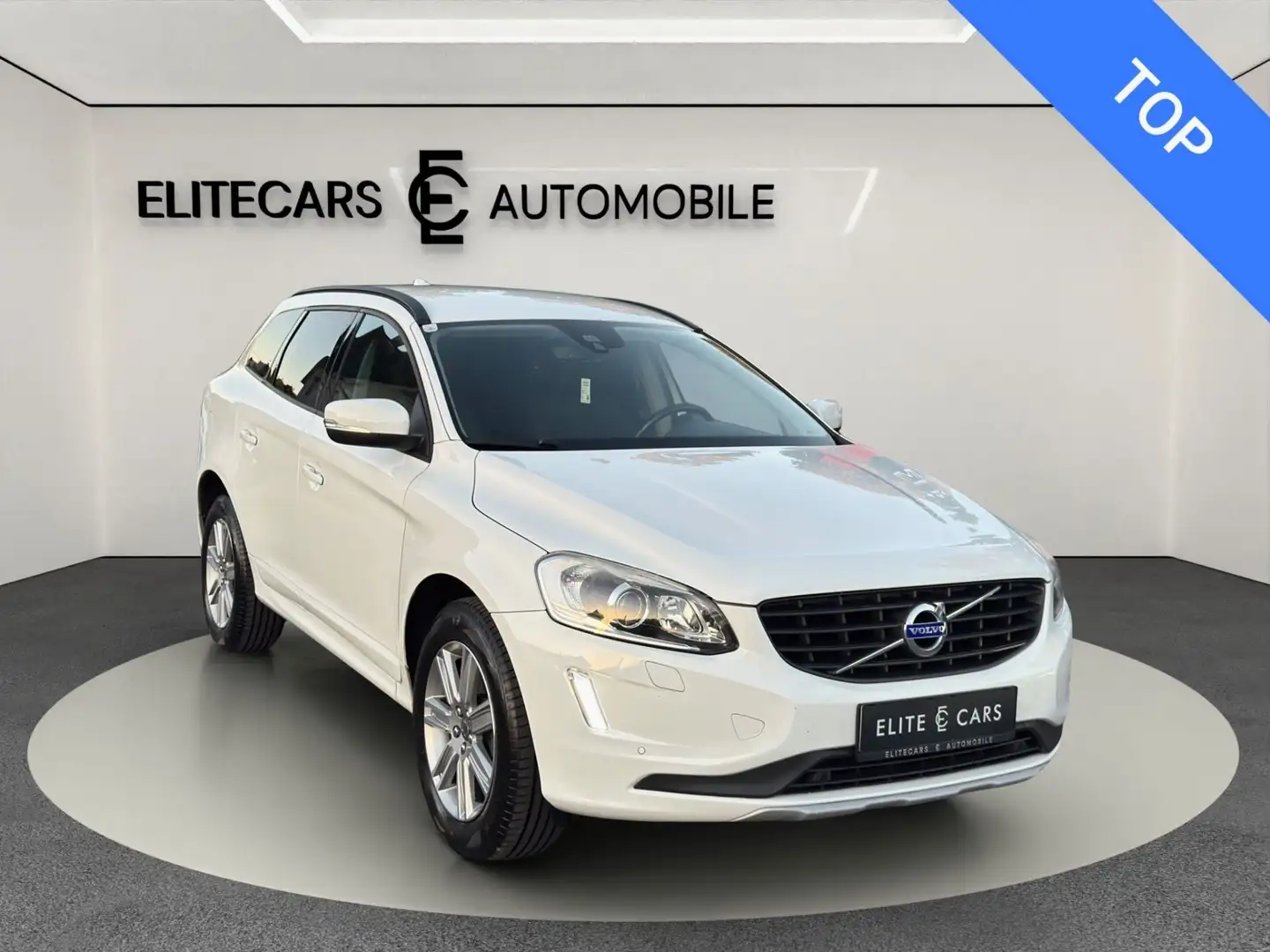 Volvo XC60 D3 / KINETIC GEARTRONIC / RÜCKFAHRKAMMERA / START Weiß - 1