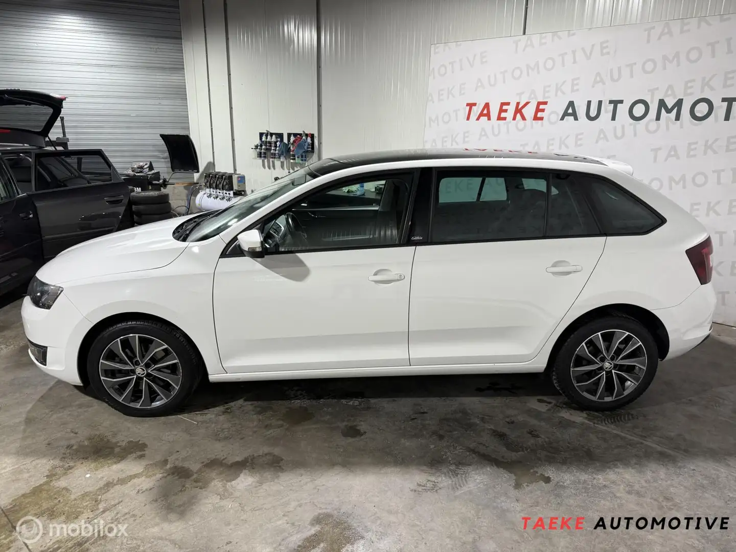 Skoda Rapid/Spaceback 1.2 TSI Greentech Edition 110pk/6bak/Pano/Airco Biały - 2