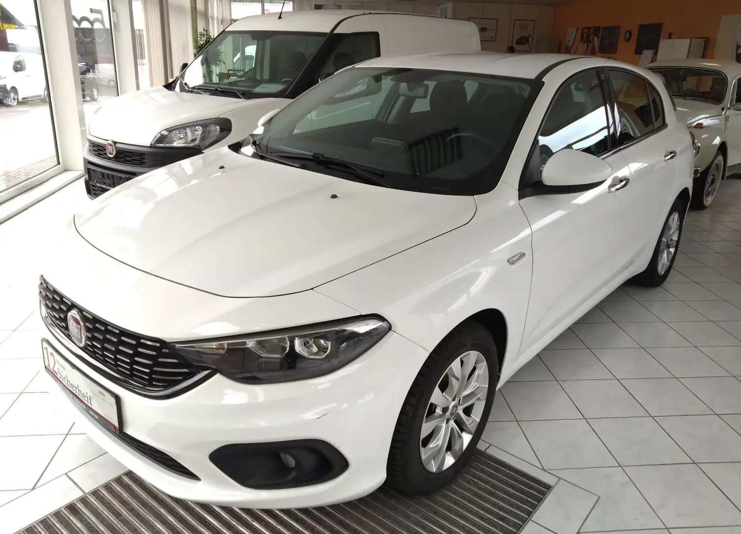 Fiat Tipo Hatchback 1.4 Lounge Navigation Rückfahrkamera Blanco - 1
