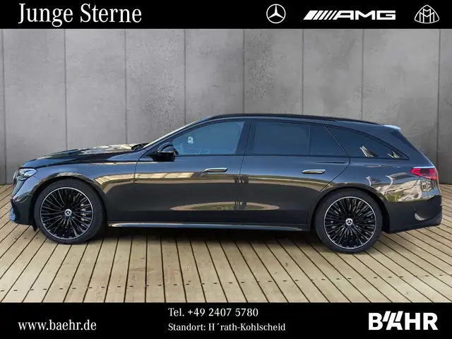 Mercedes-Benz 450 view 2