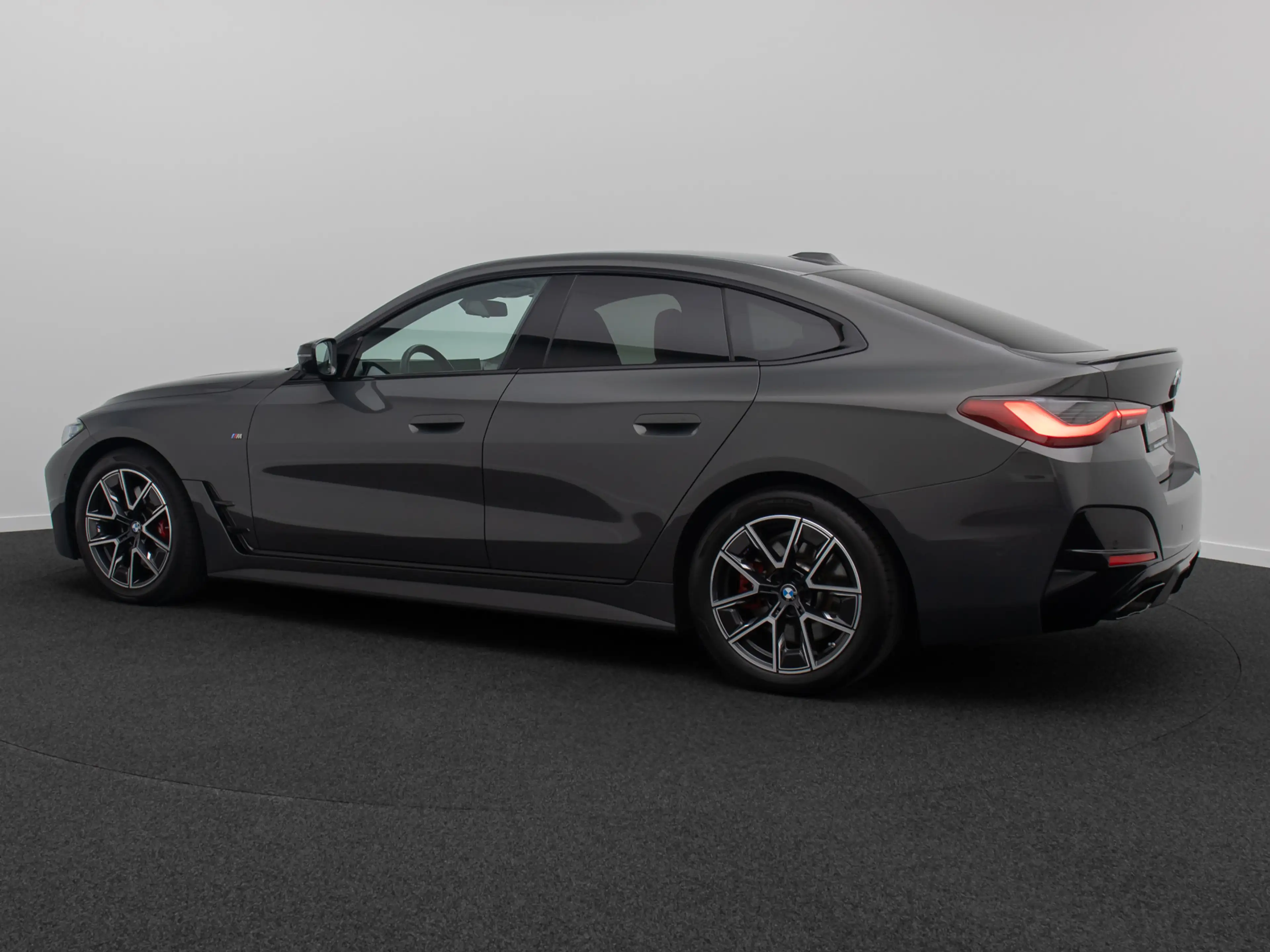 BMW 440 Gran Coupé 360°HUD Laser DAB Individual — photo 10