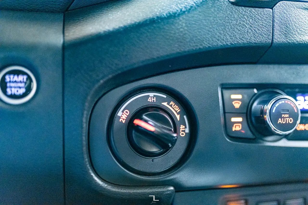 Nissan Frontier снимка Nissan Frontier