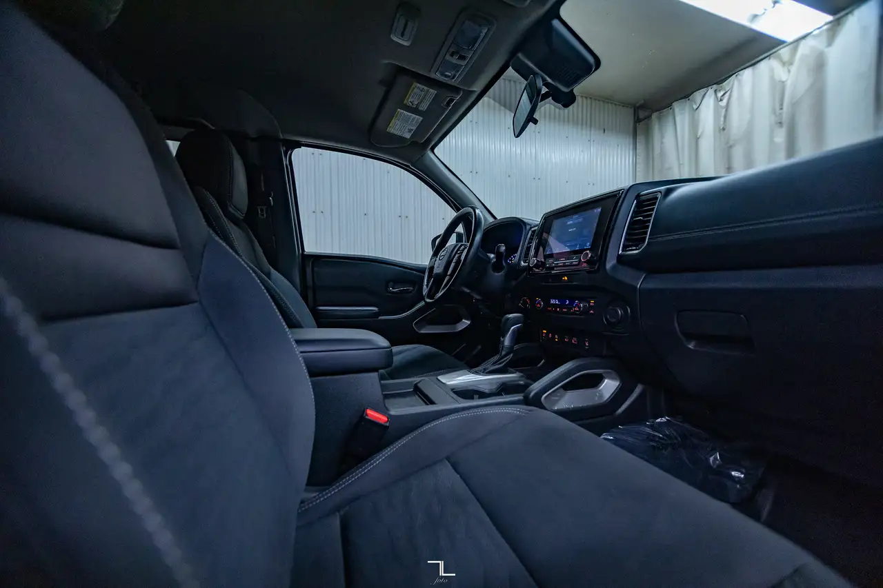 Nissan Frontier снимка Nissan Frontier