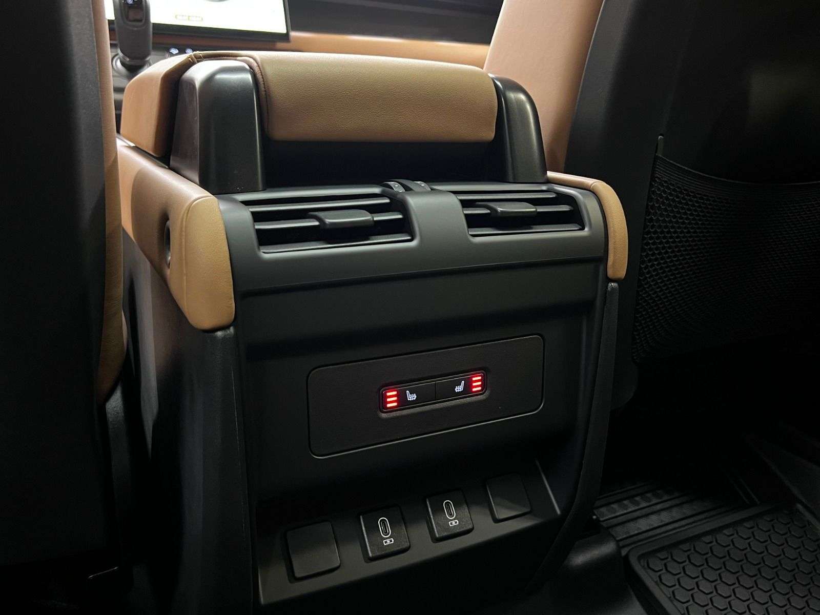 2026 Land Rover Defender 110 P400 X-DYNAMIC SE thumb 26