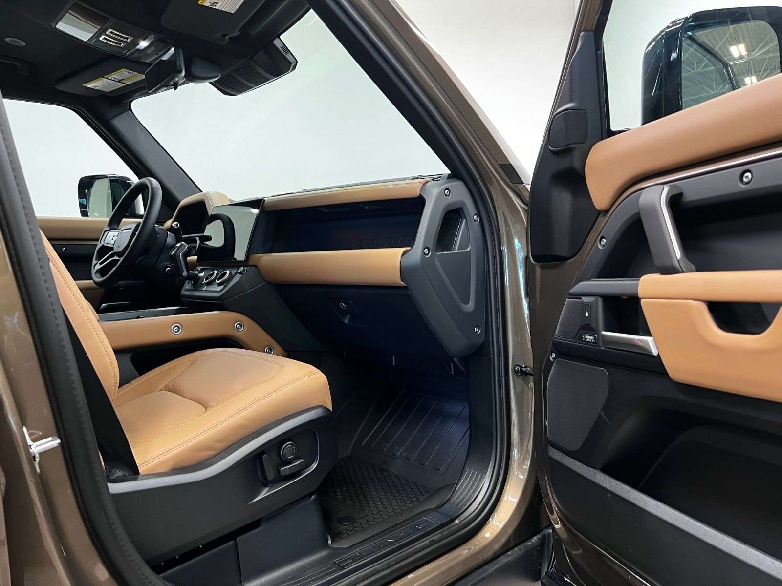2026 Land Rover Defender 110 P400 X-DYNAMIC SE thumb 28