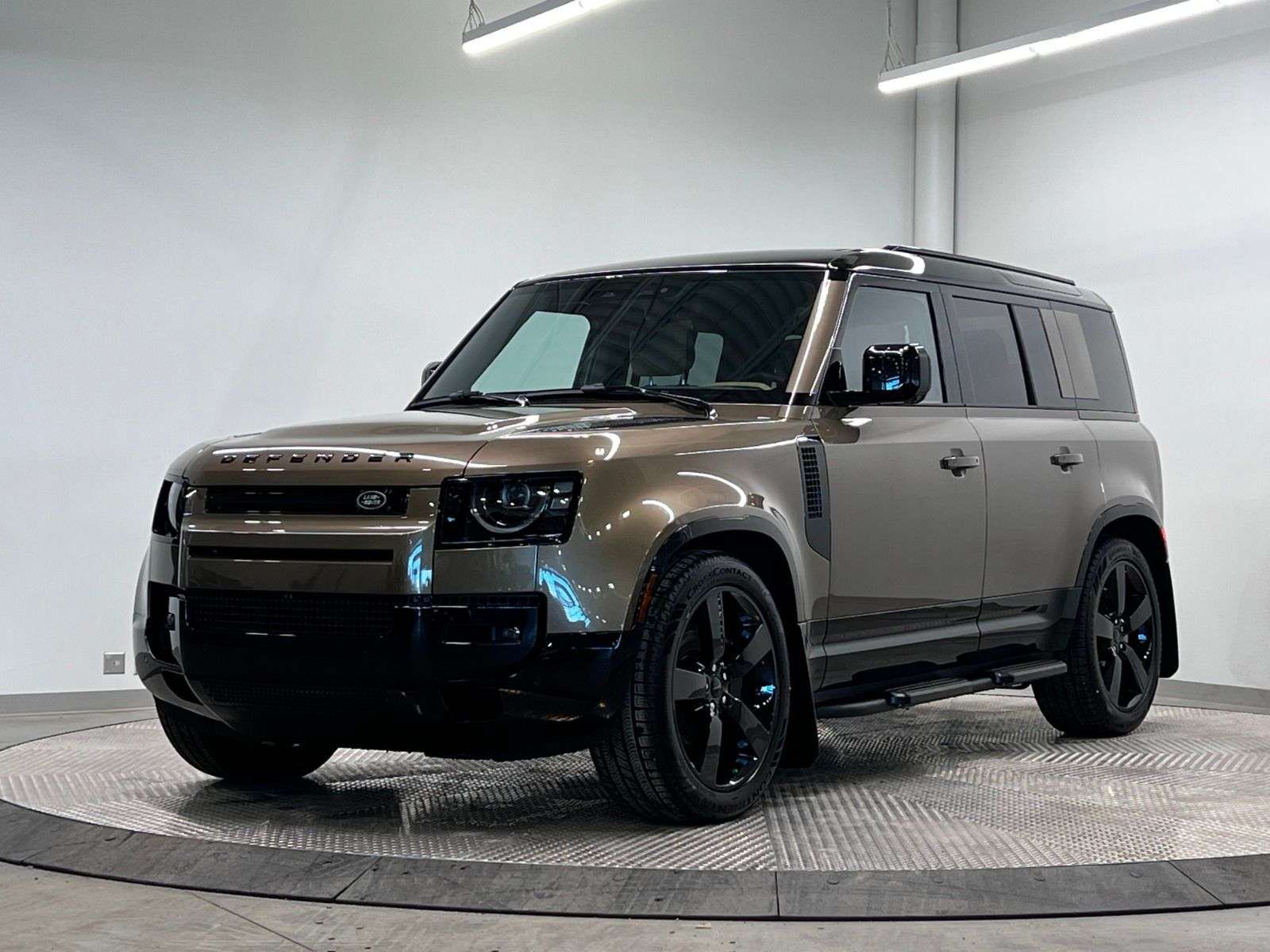 2026 Land Rover Defender 110 P400 X-DYNAMIC SE