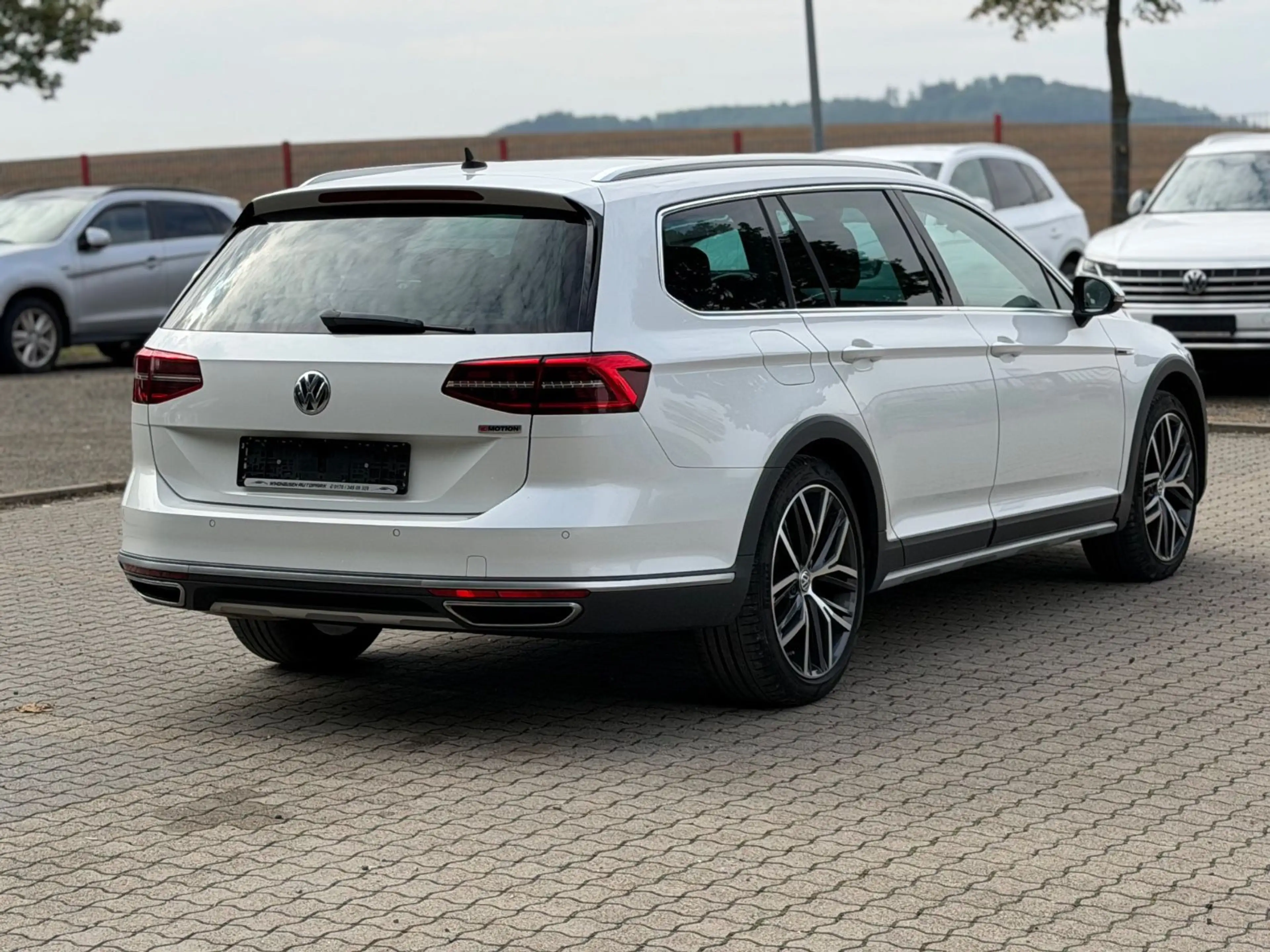 Volkswagen Passat Alltrack 2.0 TDI DSG 4Motion 190 PS — photo 5