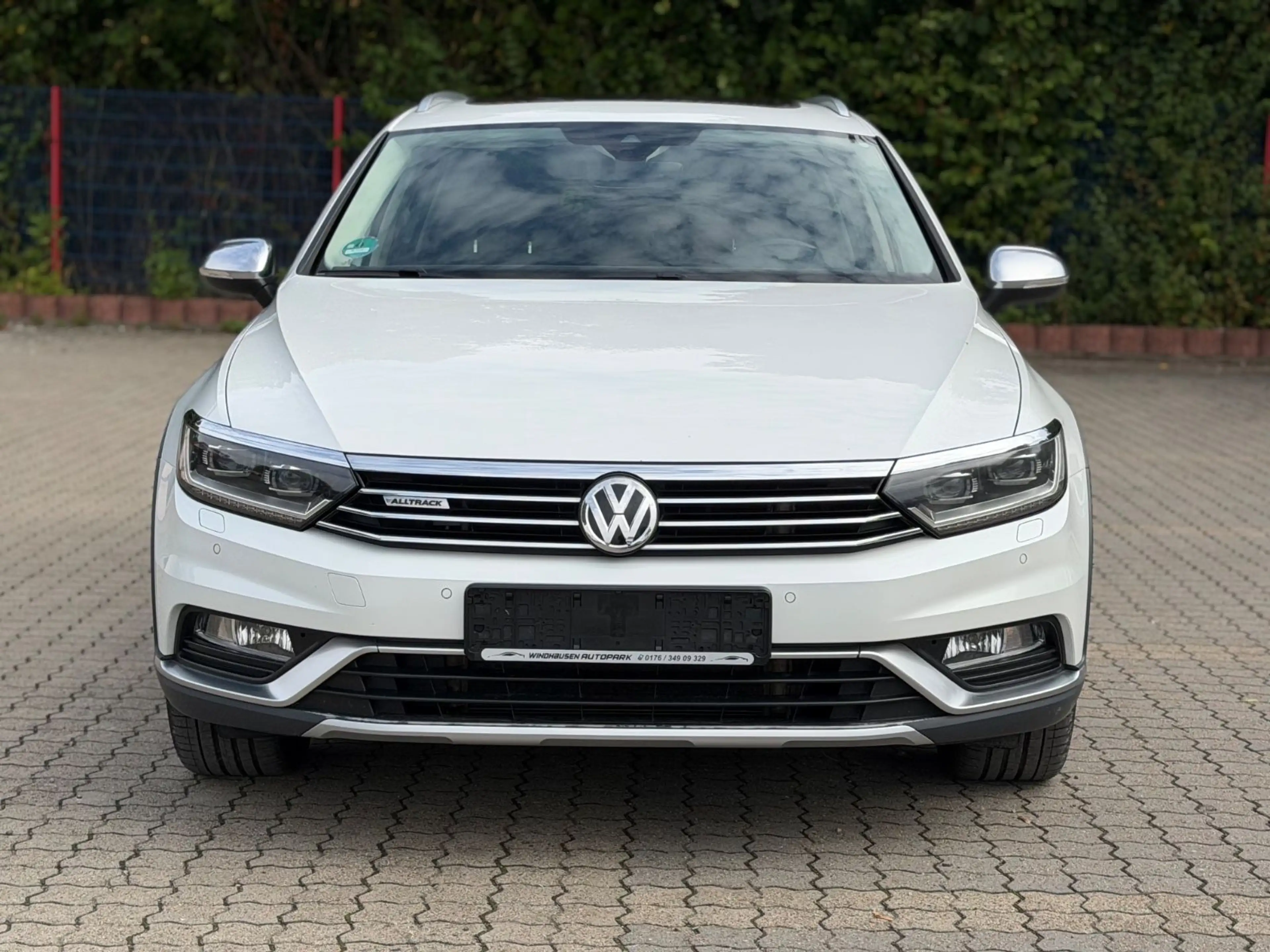 Volkswagen Passat Alltrack 2.0 TDI DSG 4Motion 190 PS — photo 9