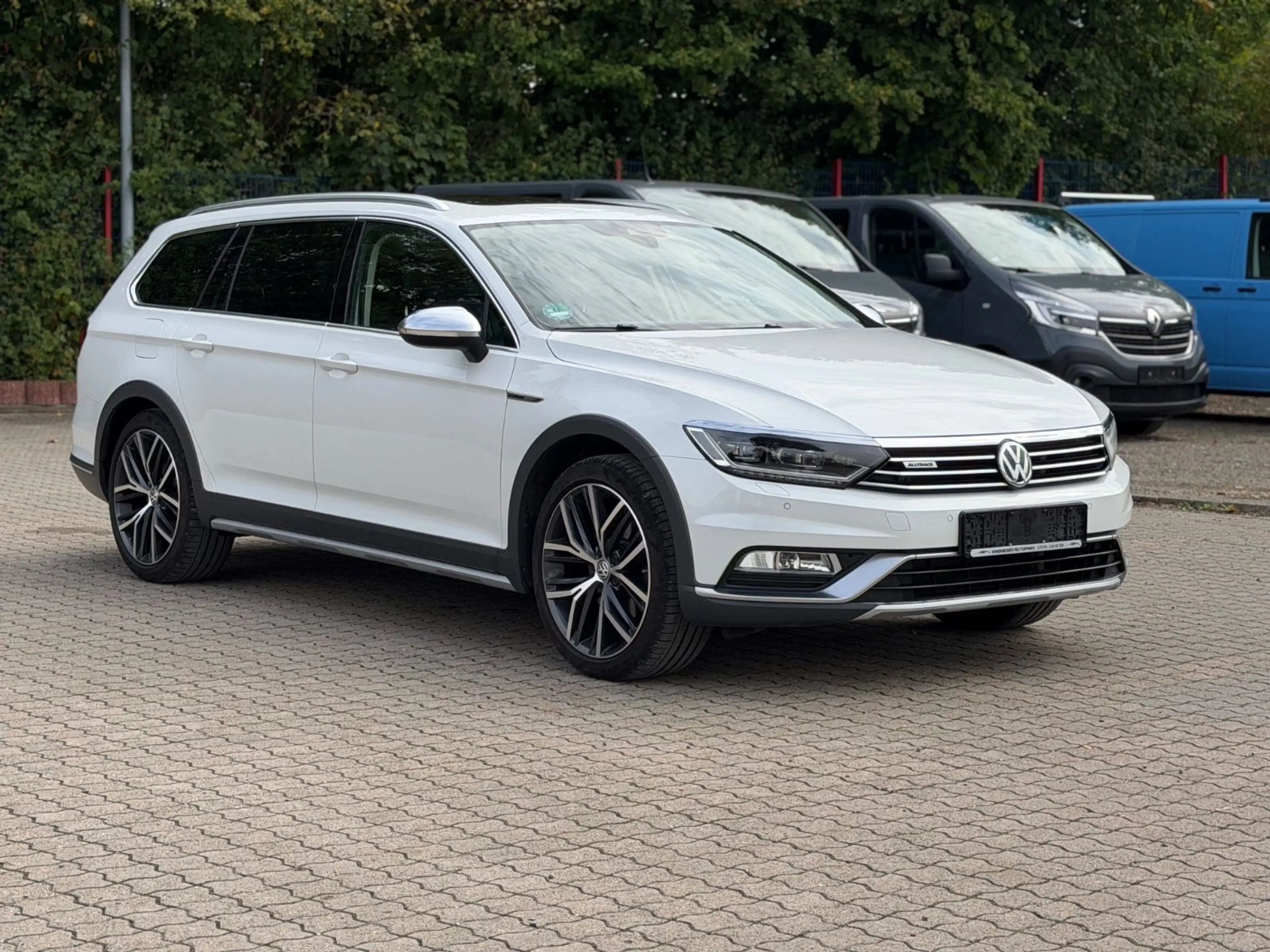 Volkswagen Passat Alltrack 2.0 TDI DSG 4Motion 190 PS — photo 7