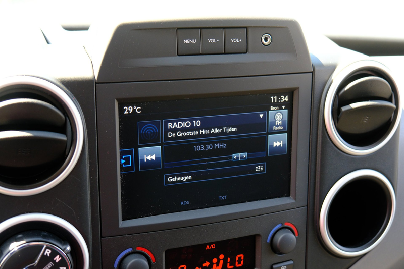 Peugeot Partner Tepee 1.6 BlueHDi Active Aut. Navi|Clima|Cruise|Ca — photo 16