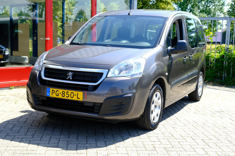 Peugeot Partner Tepee 1.6 BlueHDi Active Aut. Navi|Clima|Cruise|Ca — photo 28