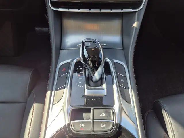 MG HS view 10