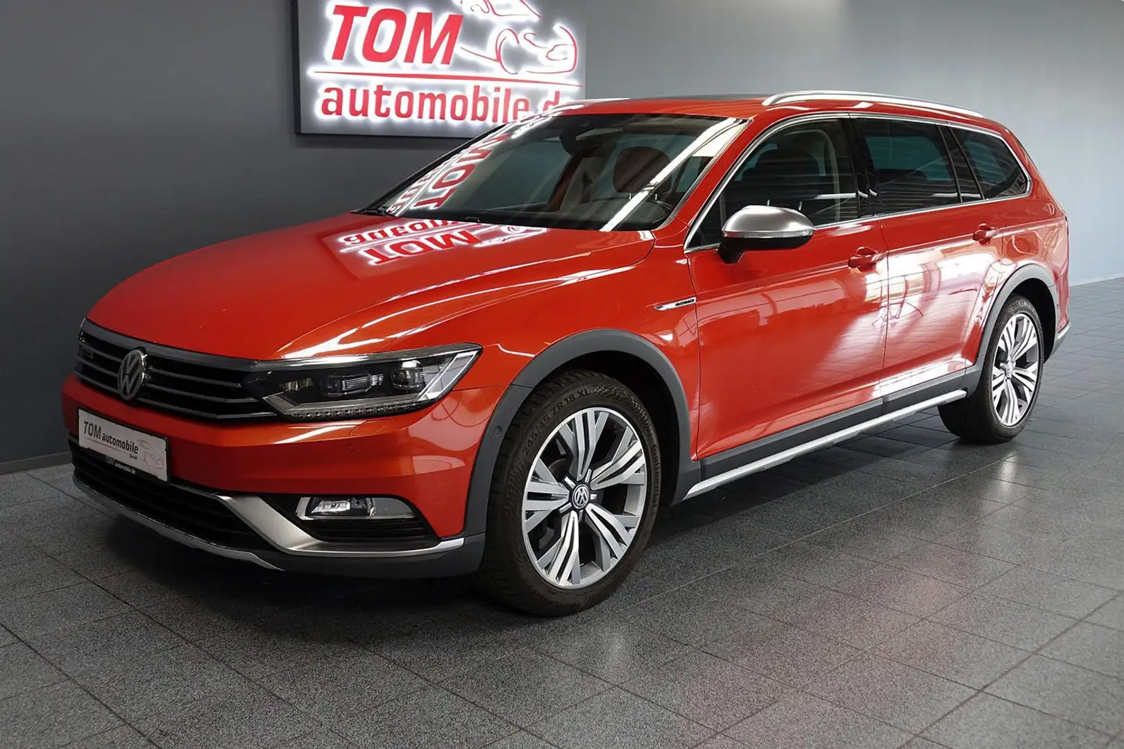 Volkswagen Passat Alltrack Passat 2.0 Variant Alltrack VOLL! VC*STANDHZ*AHK Naranja - 2