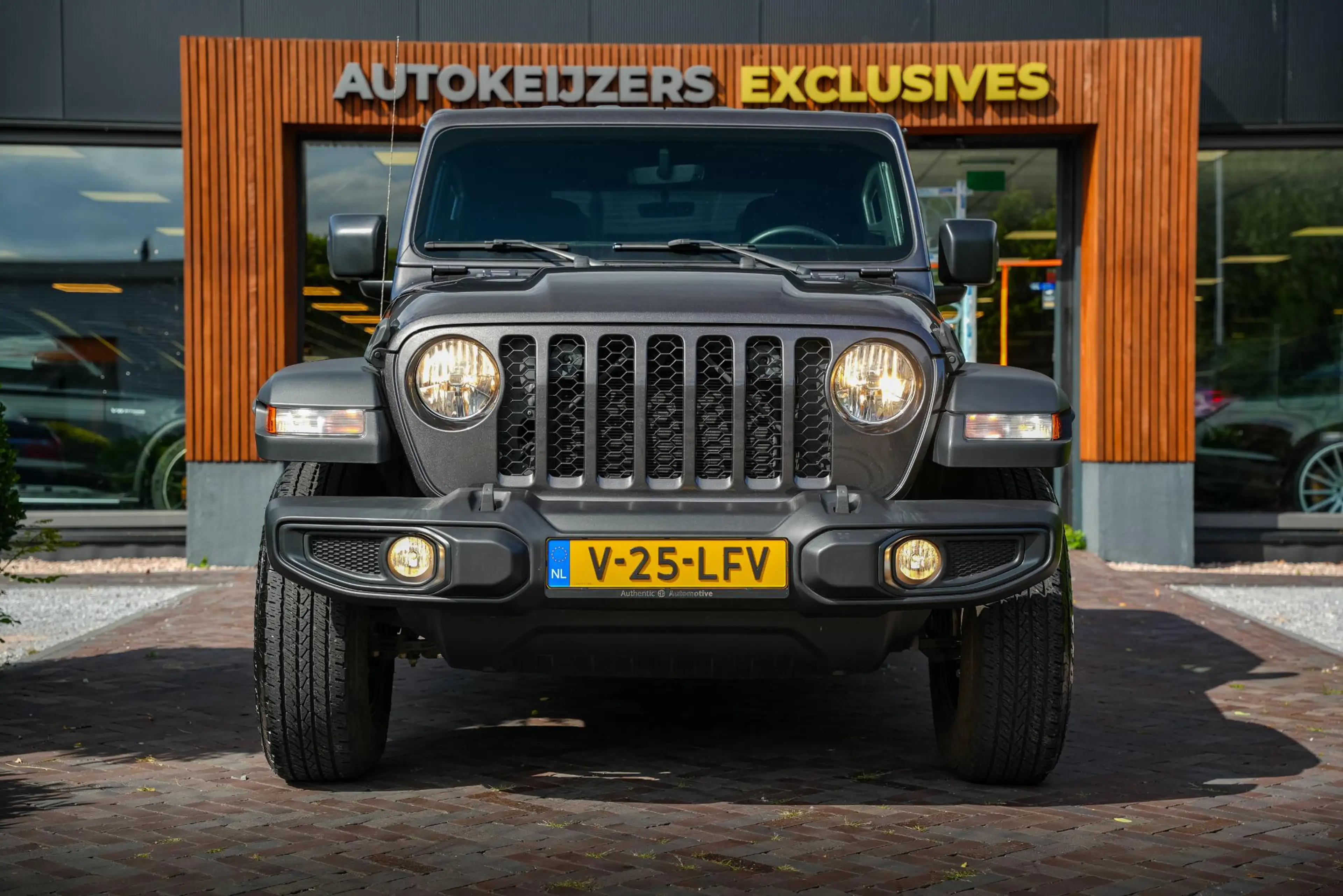 Jeep Gladiator sport 3.6 V6 Grijs Kenteken Camera Cruise Carplay — photo 3