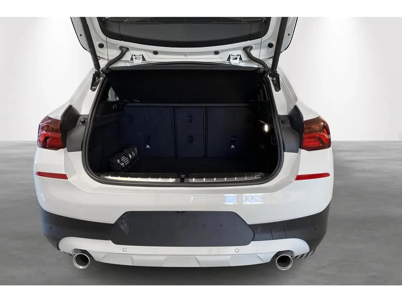 BMW X2 SDRIVE18d |LOUNGE PLUS | PDC | CAMERA 14