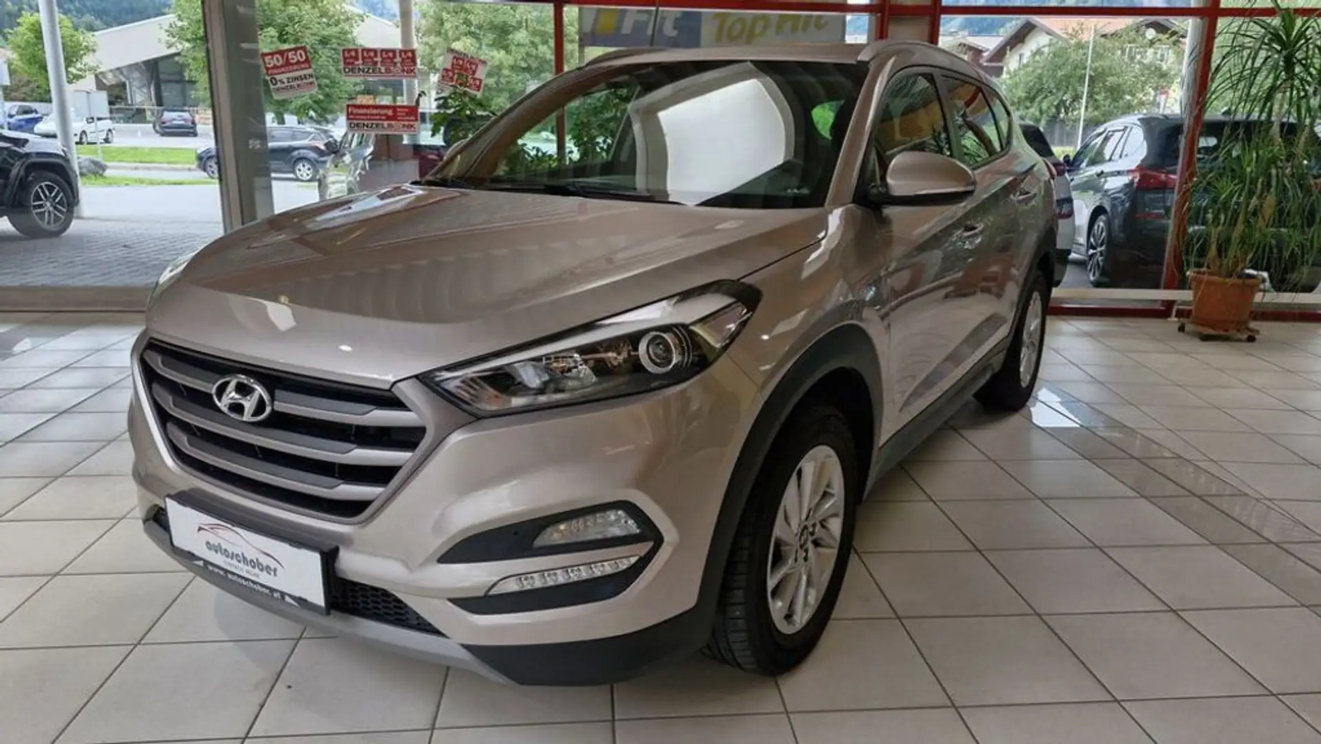 Hyundai TUCSON Edition 25 1,7CRDi 2WD Beige - 1