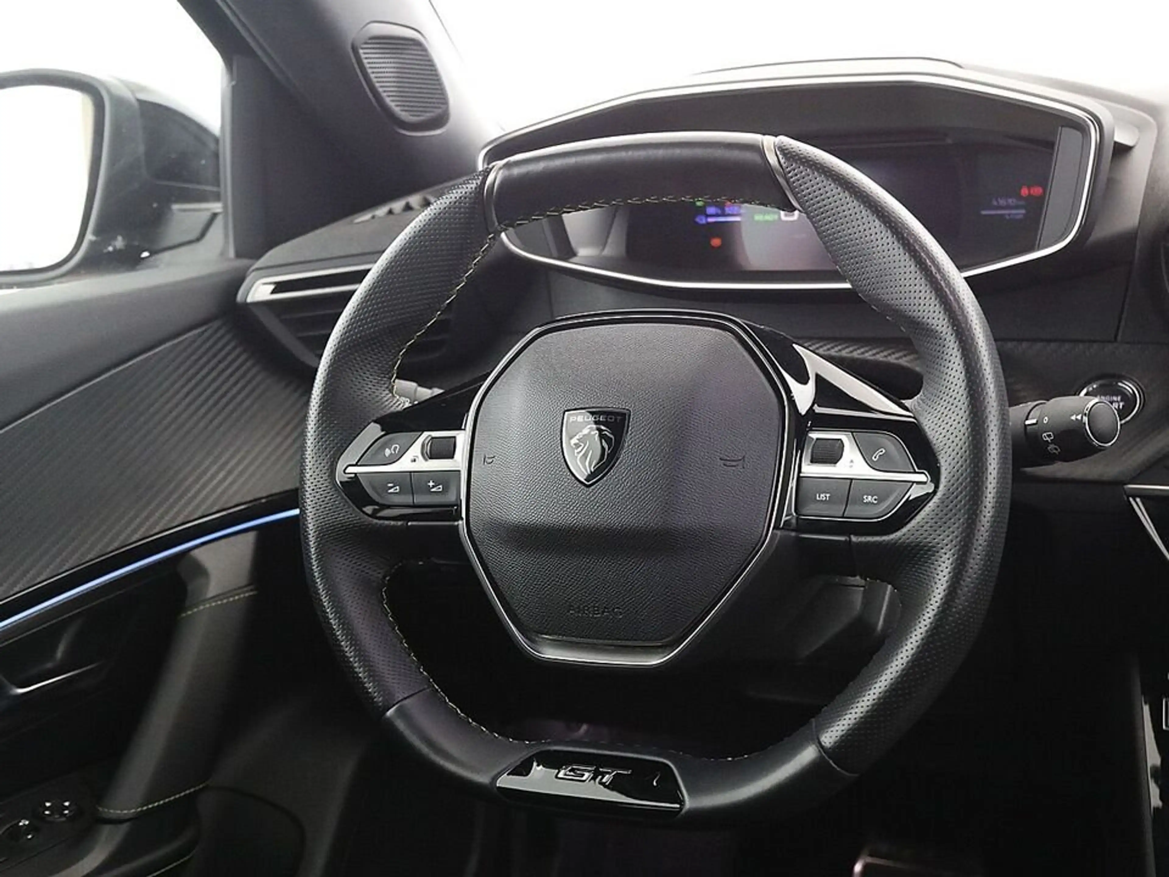 Peugeot e-2008 GT 54kWh Aut LED SKY NAVI LEDER SITZHZG — photo 12