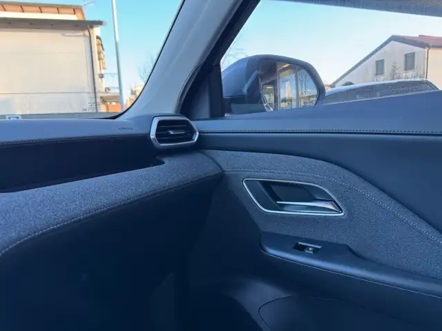 MG ZS view 15