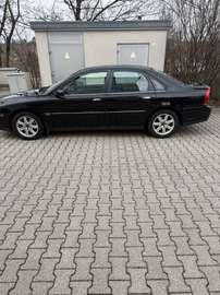 S80 2.5T AWD Black Edition