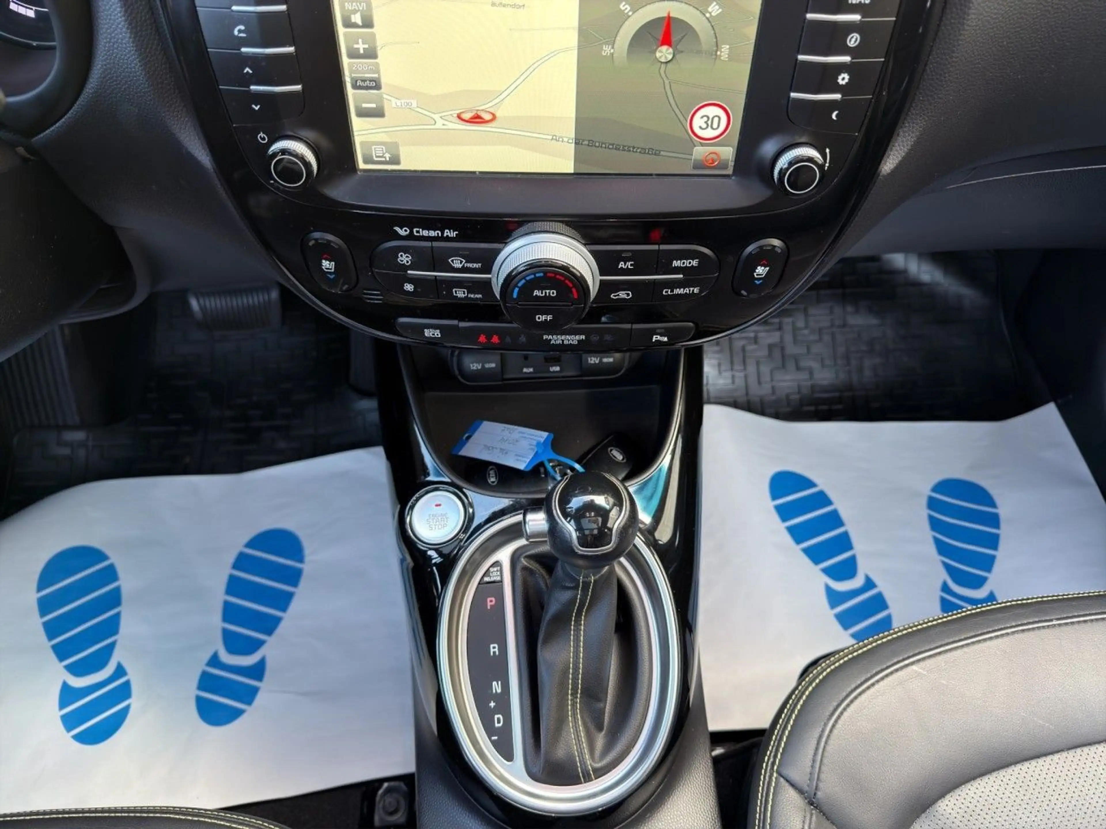 Kia Soul 1,6 CRDI AUT SHZG KAM NAV DAB+ LEDER PANO — photo 15