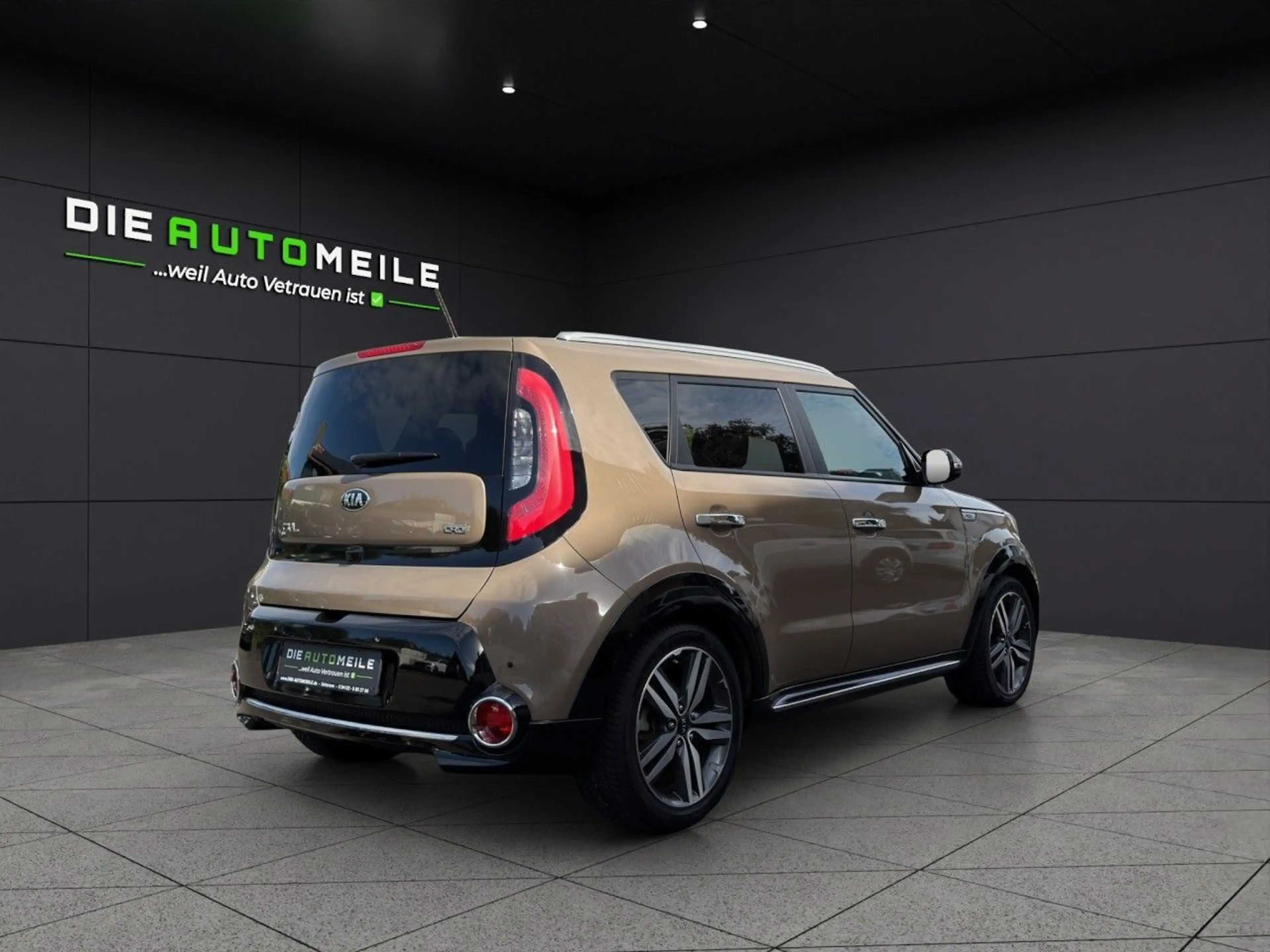 Kia Soul 1,6 CRDI AUT SHZG KAM NAV DAB+ LEDER PANO — photo 6