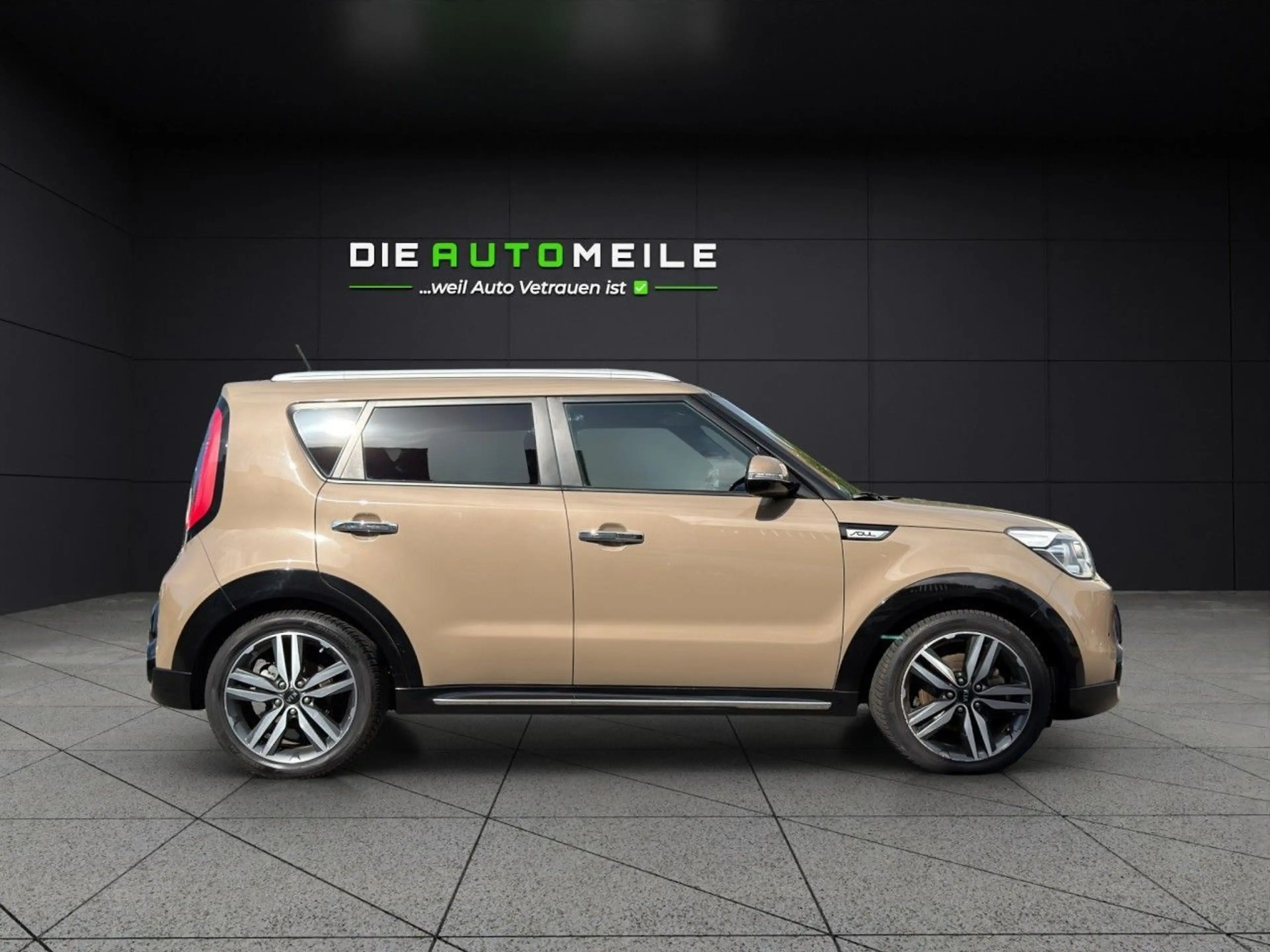 Kia Soul 1,6 CRDI AUT SHZG KAM NAV DAB+ LEDER PANO — photo 7