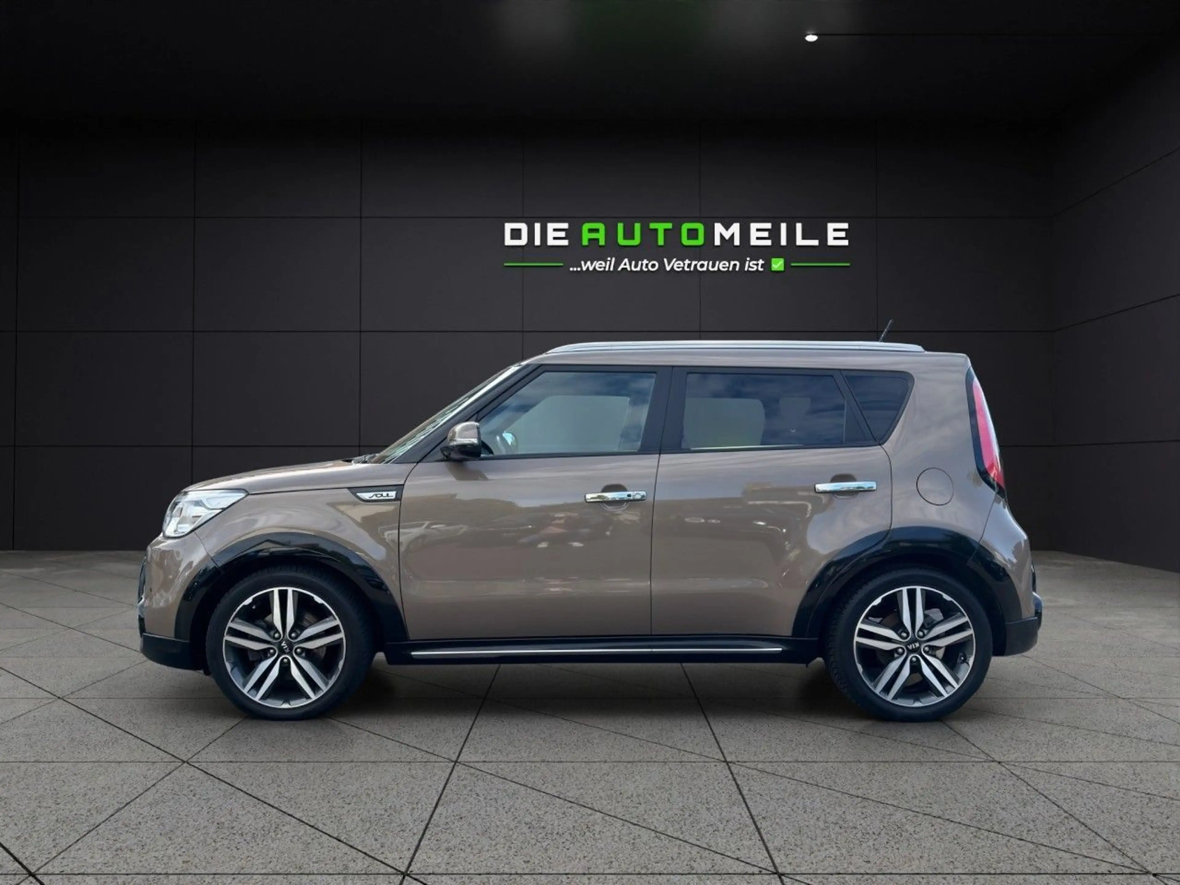 Kia Soul 1,6 CRDI AUT SHZG KAM NAV DAB+ LEDER PANO — photo 2
