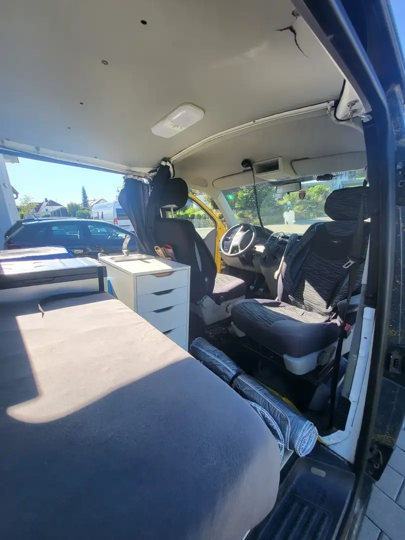Volkswagen T5 Kombi Camper - 2