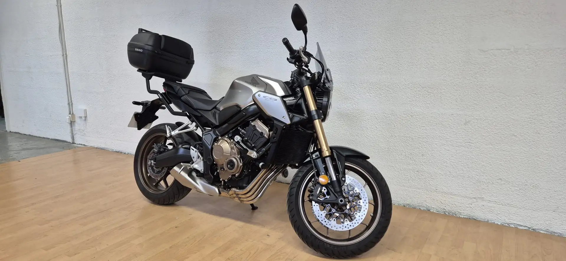 Honda CB 650 Šedá - 2