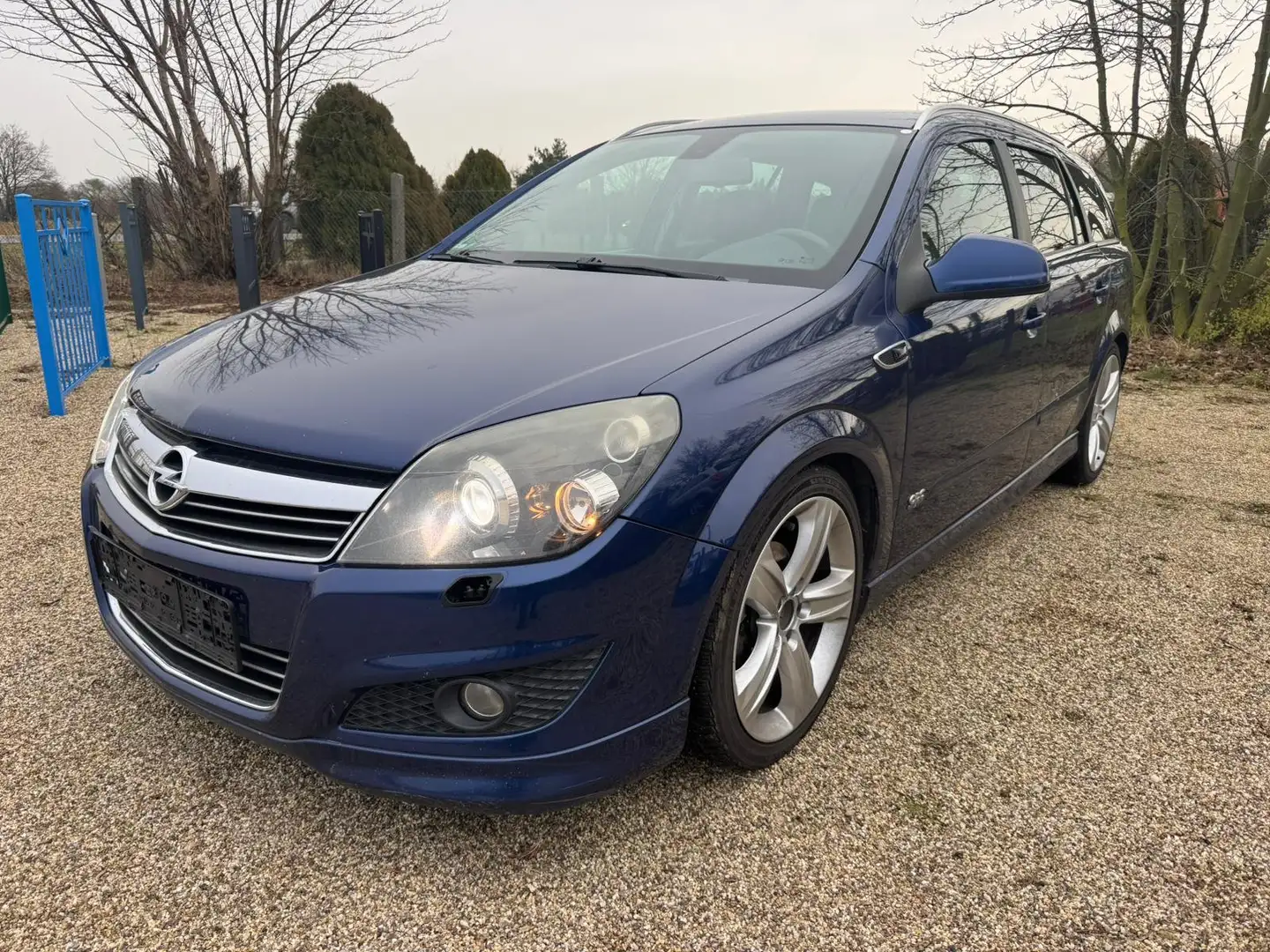 Opel Astra 1.8 Caravan Sport, OPC Line. Blau - 1