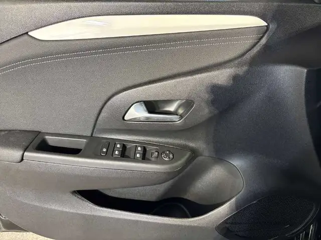 Opel Corsa view 10