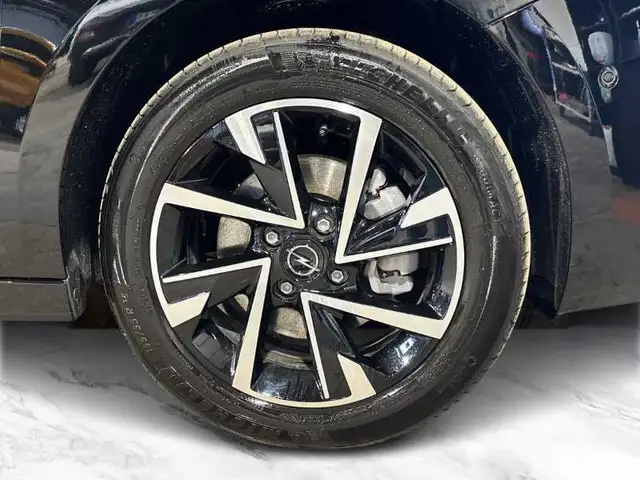 Opel Corsa view 8