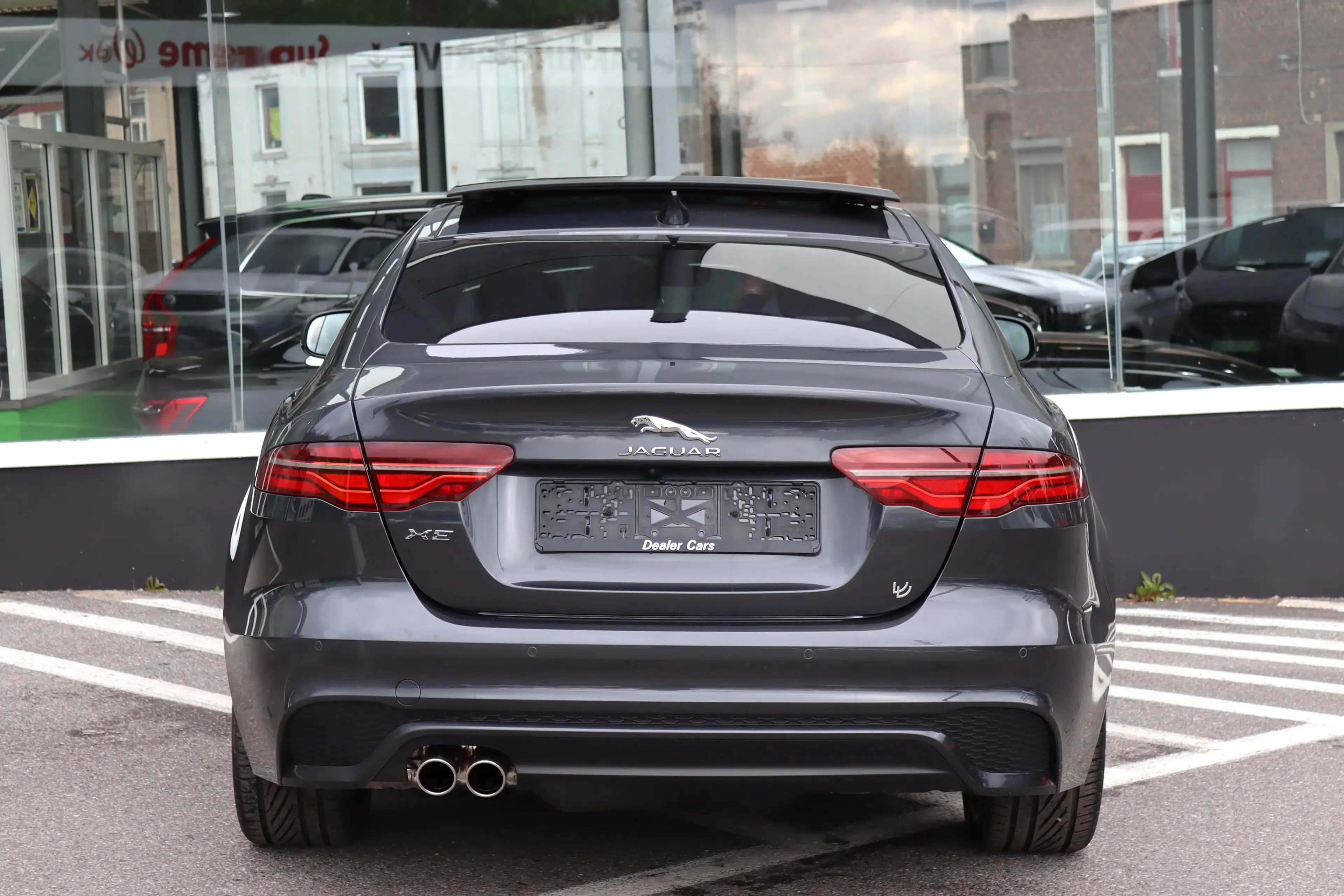Jaguar XE D180 R-DYNAMIC S TOIT PANO FACELIFT FULL OPTIONS — photo 4