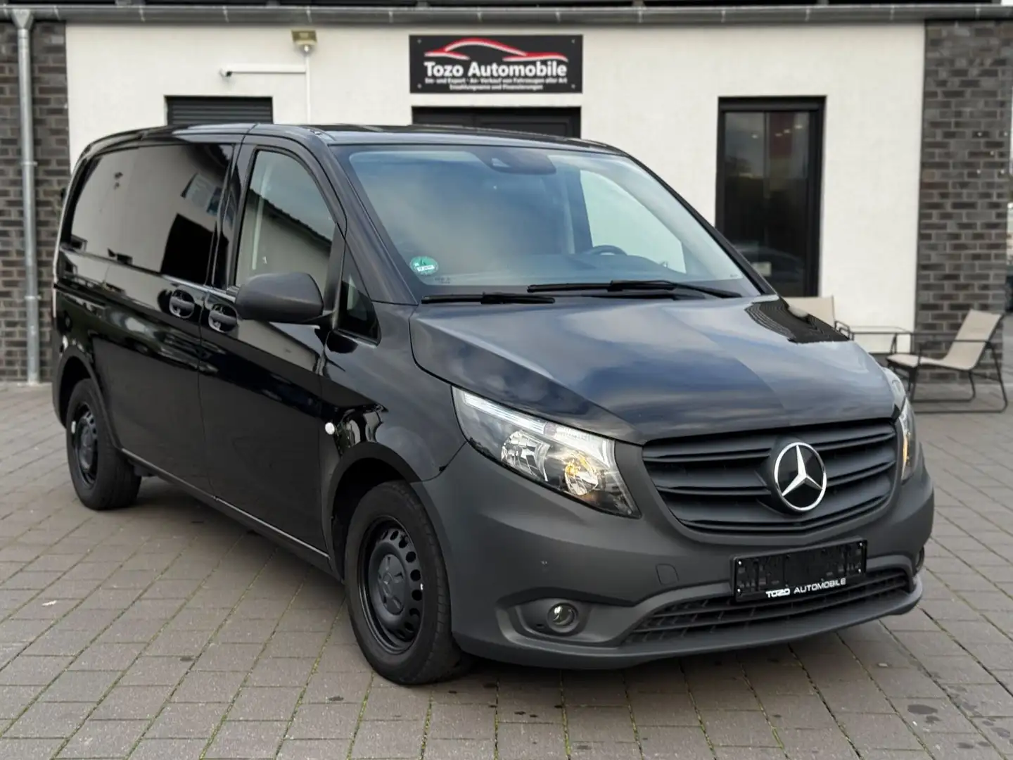 Mercedes-Benz Vito Kasten 116CDI PRO kompakt*STHZ*KAMERA*NAVI* Noir - 1