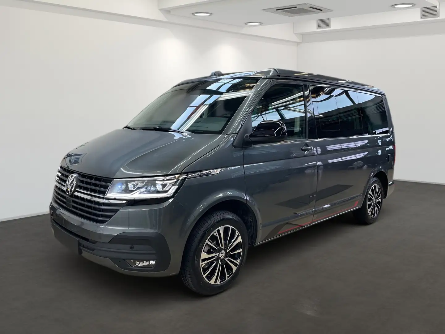 Volkswagen T6.1 California Beach Camper 2.0 TDI KR Edition *NAVI*KAMERA*STAND Grijs - 2