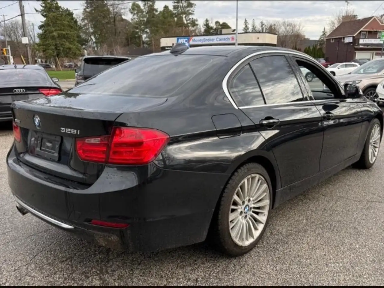 BMW 3 Series photo BMW 3 Series