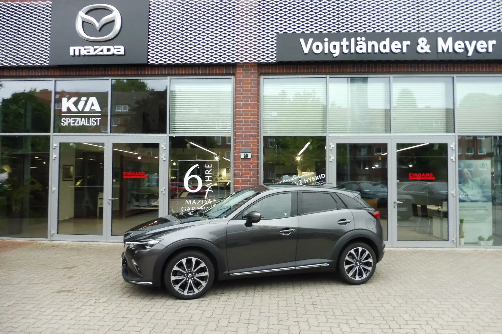 Mazda CX-3 Selection Design- u. Komfort Paket Technik- Grijs - 1