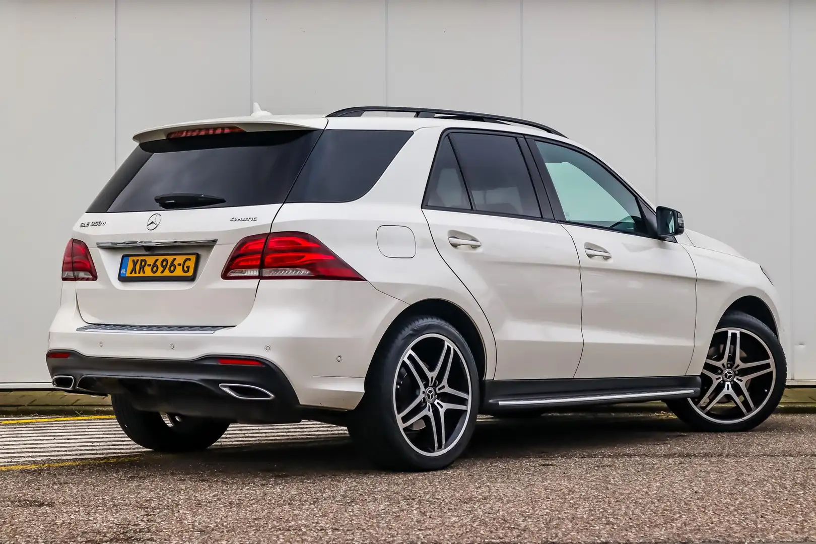 Mercedes-Benz GLE 350 GLE 350d Automaat 4MATIC AMG Sport Edition | Desig Wit - 2