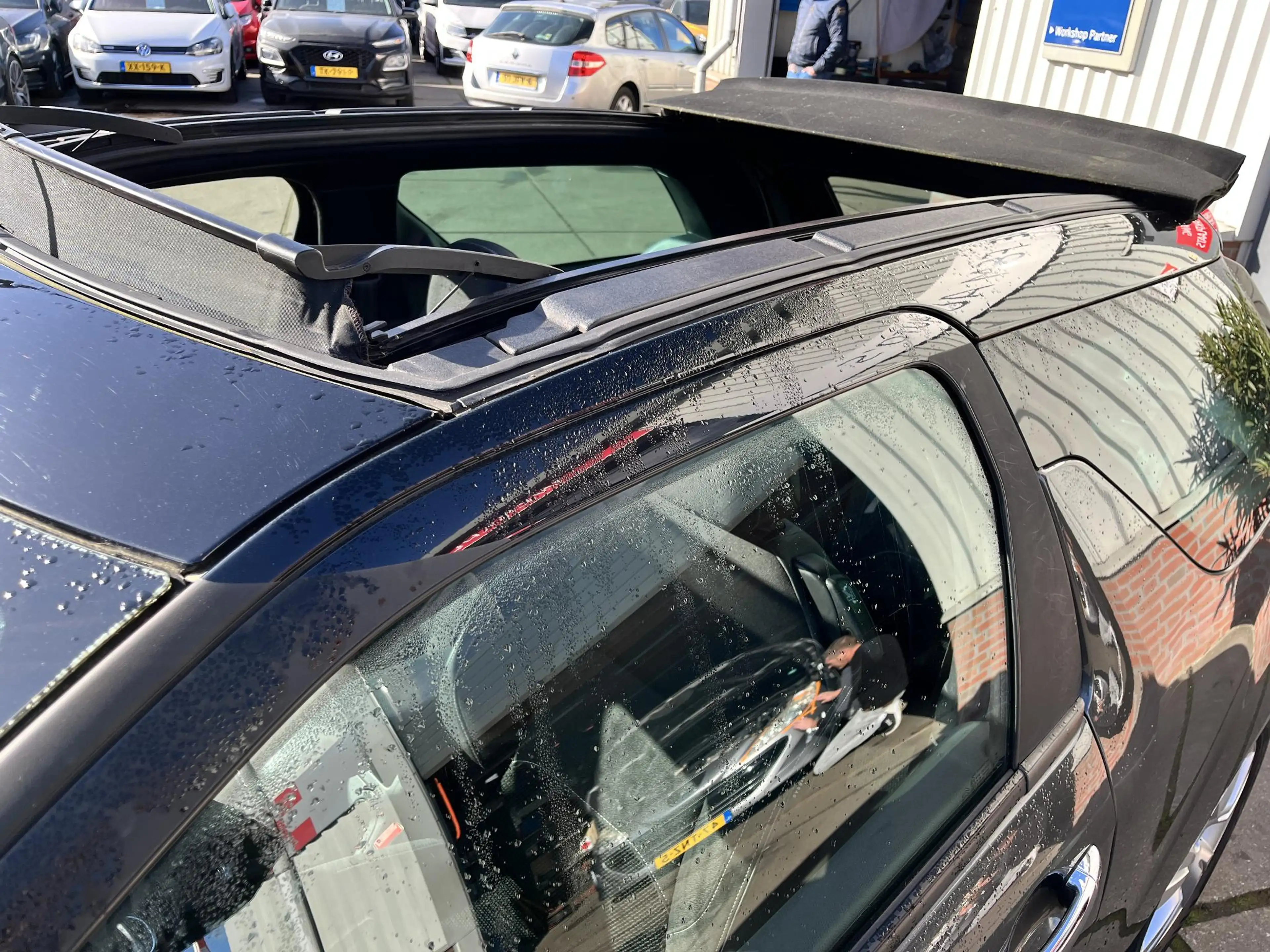 Citroen DS3 Cabrio 1.6 VTi So Chic — photo 23