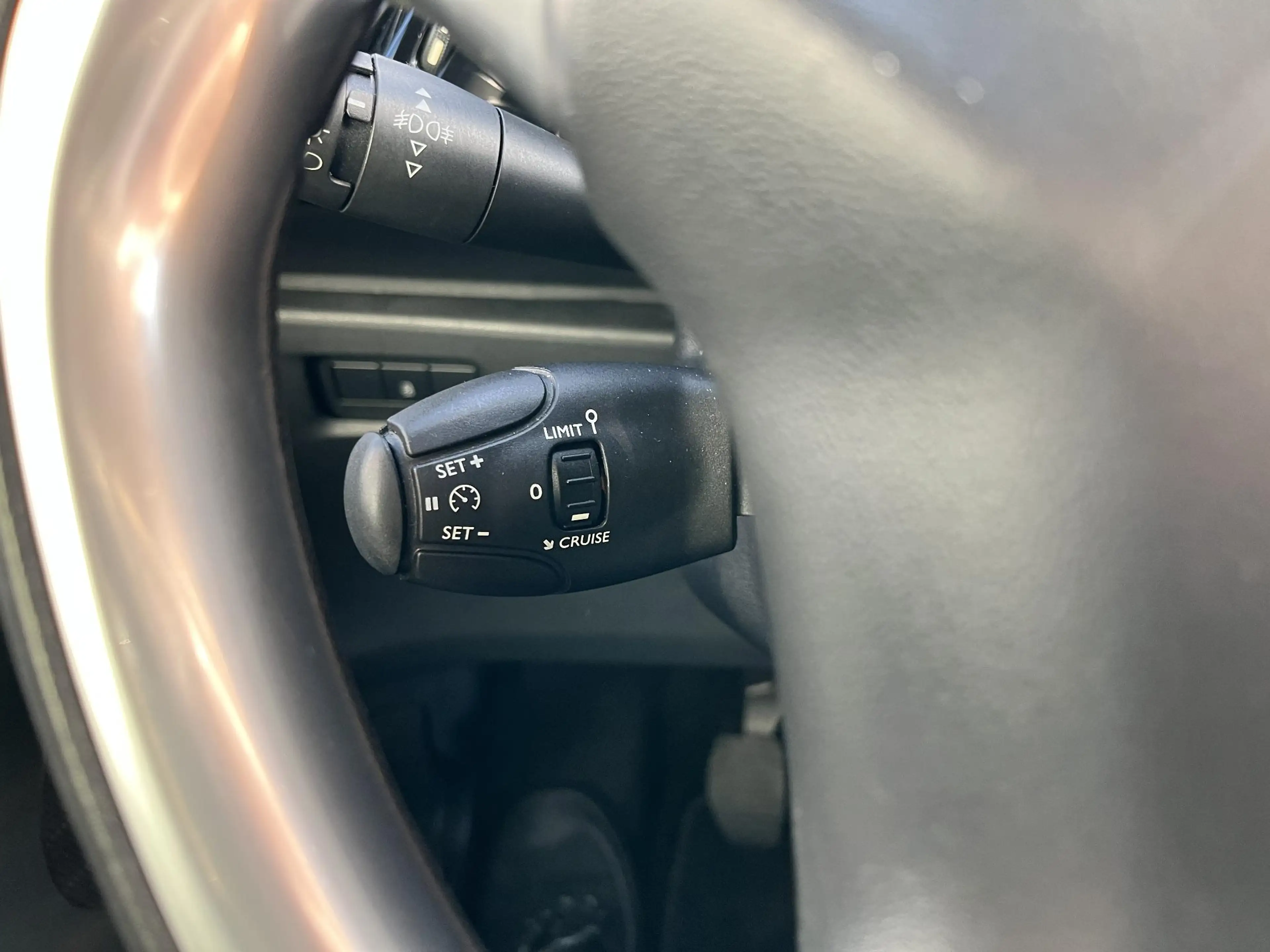 Citroen DS3 Cabrio 1.6 VTi So Chic — photo 17