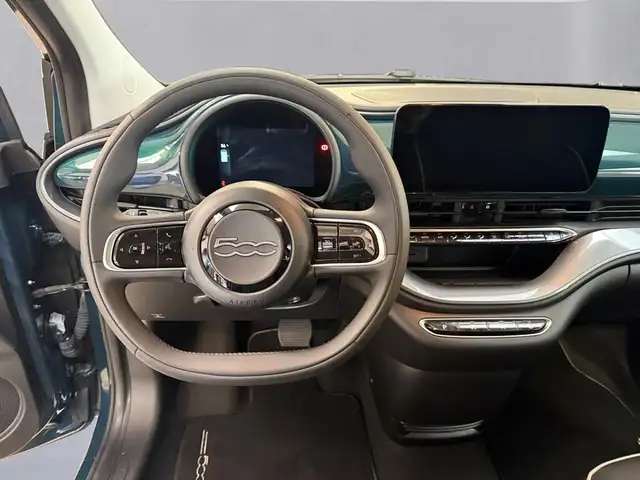 Fiat 500e view 12