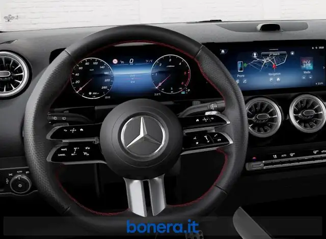 Mercedes-Benz Gla view 5
