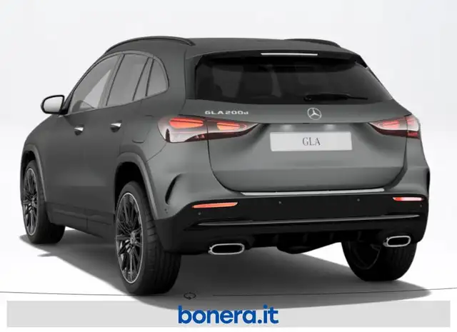 Mercedes-Benz Gla view 4